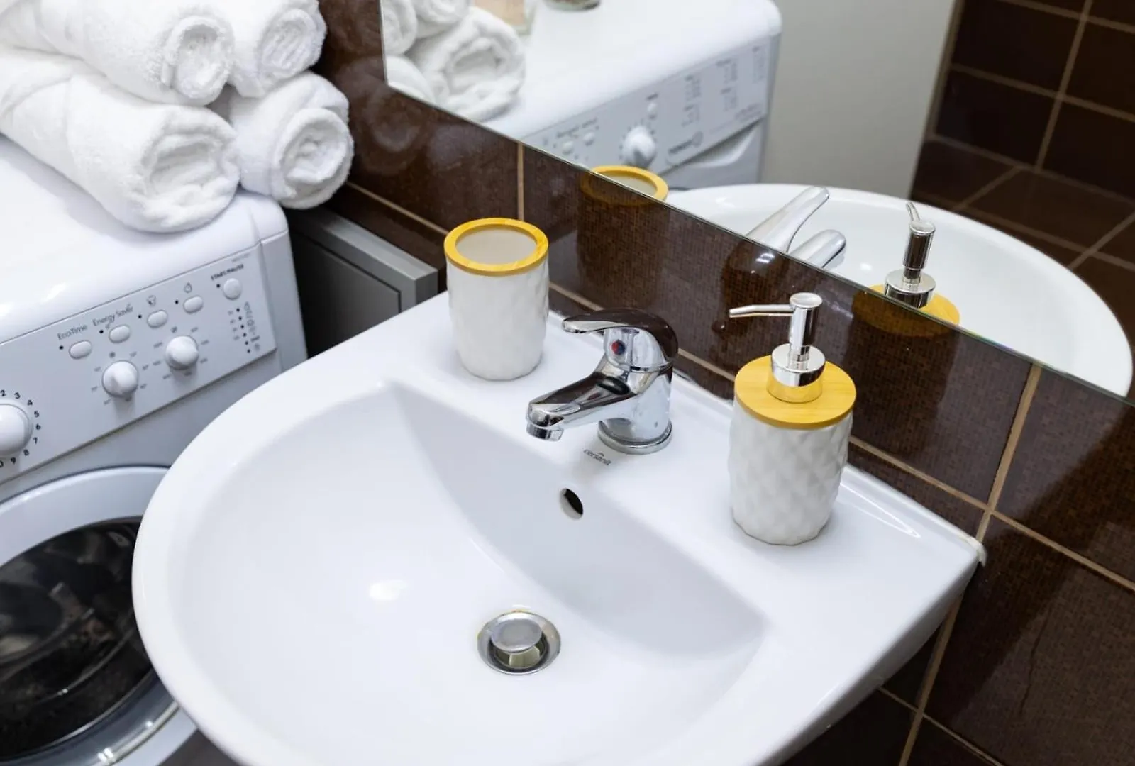 Apartment Studio Deluxe Uniri Bucharest