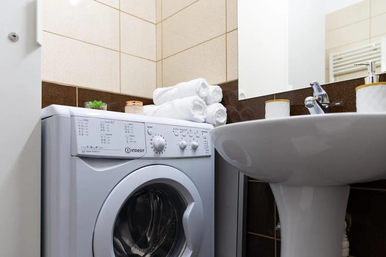 Studio Deluxe Uniri Bucharest Apartment